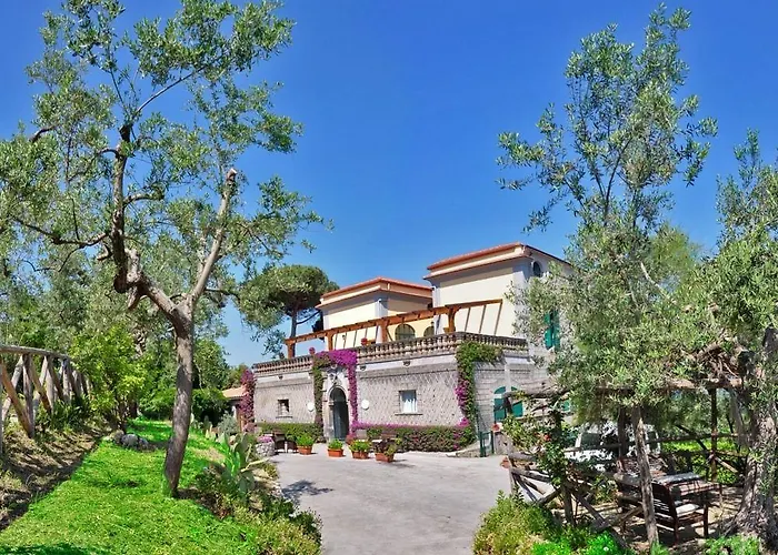 Ξενοδοχείο La Badia 3*