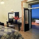 La Badia Hotell 3*