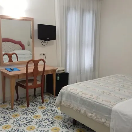 Hotell La Badia Sorrento