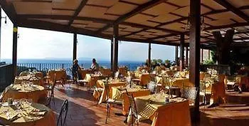 Hotell La Badia 3*